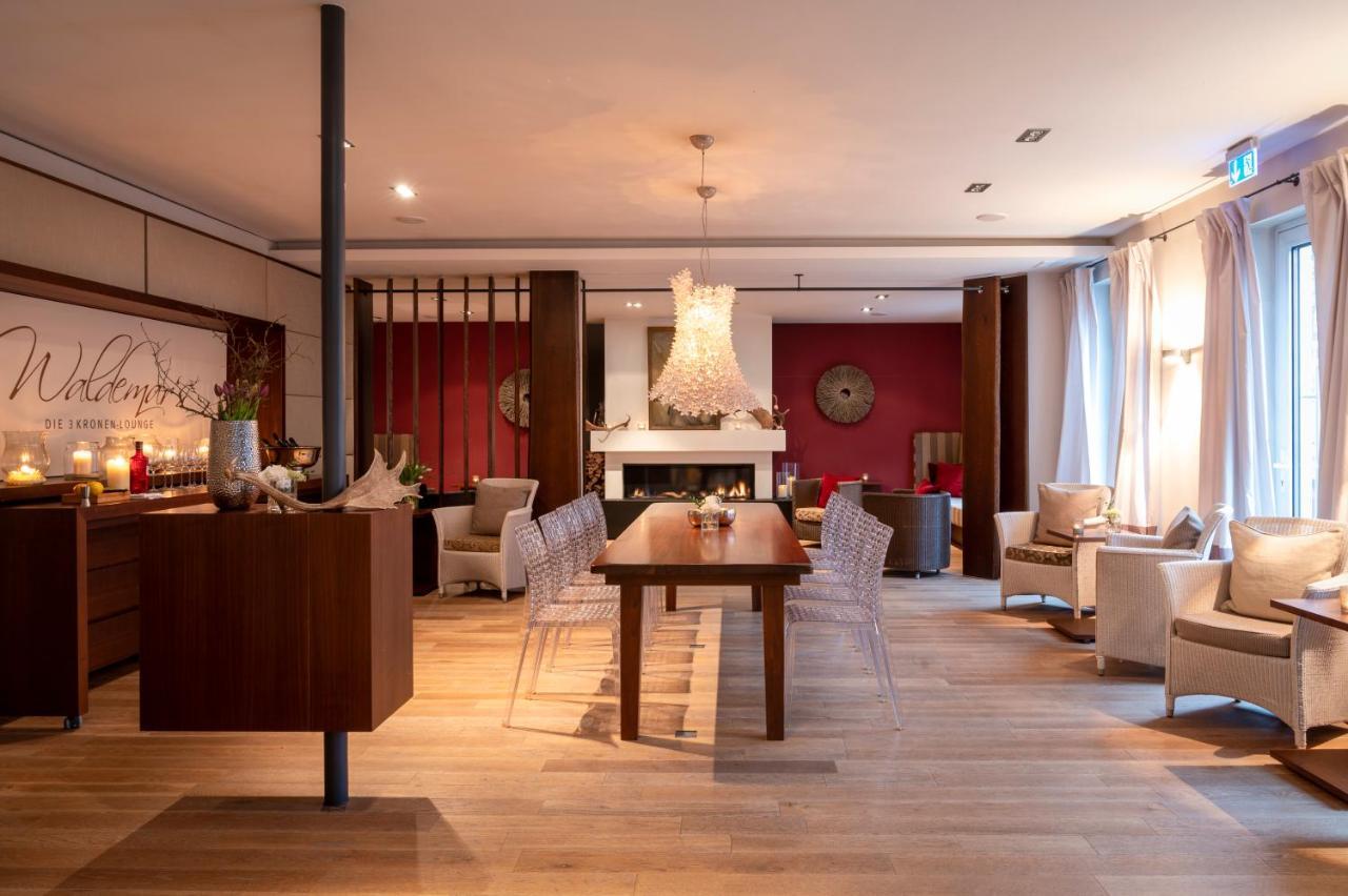 Landhotel 3Kronen Adelsdorf 外观 照片