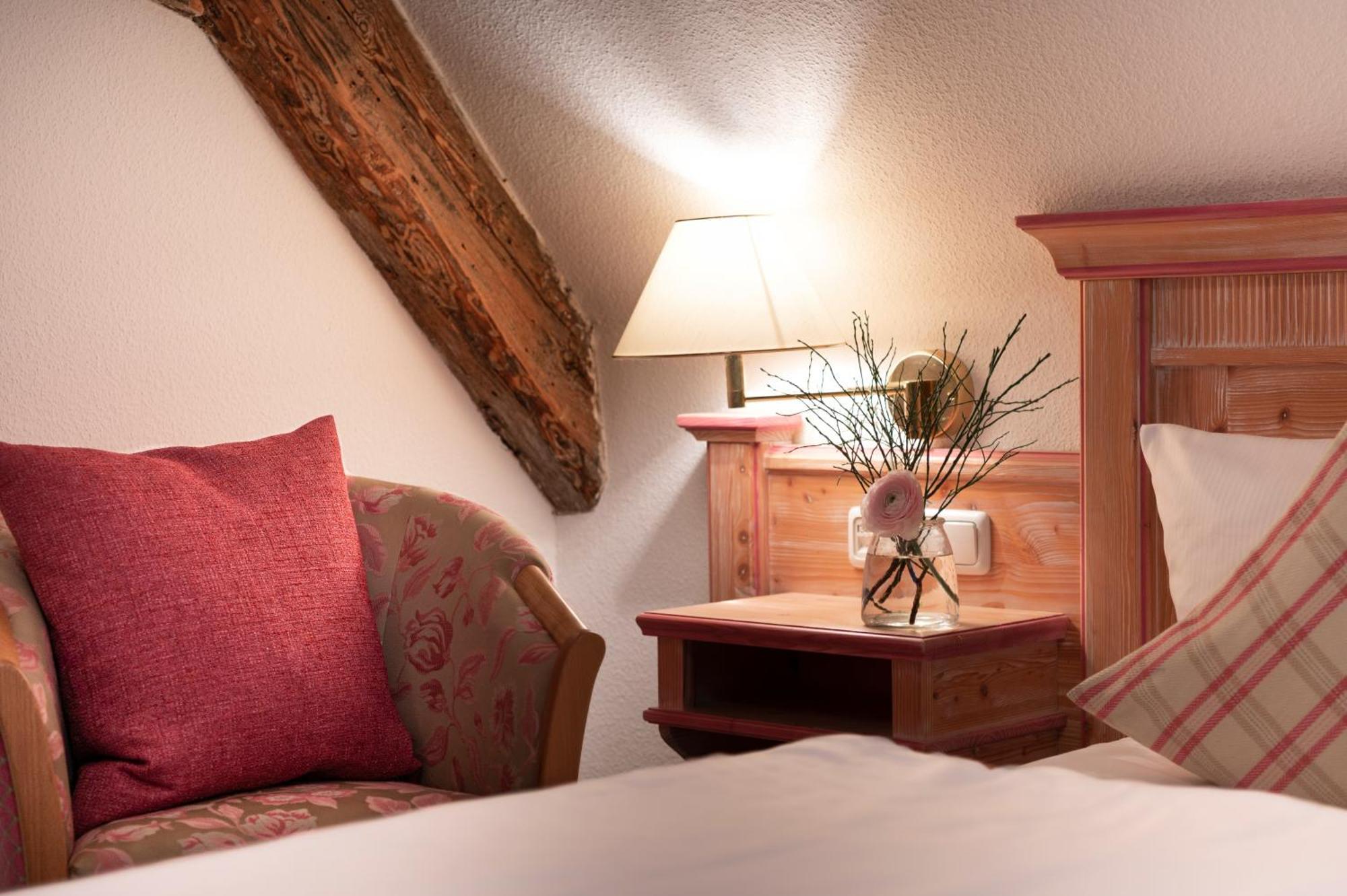 Landhotel 3Kronen Adelsdorf 外观 照片