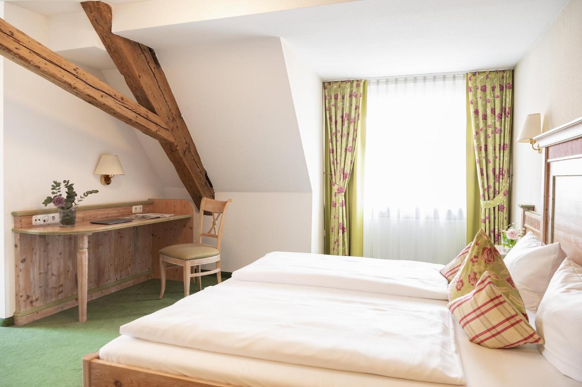 Landhotel 3Kronen Adelsdorf 外观 照片