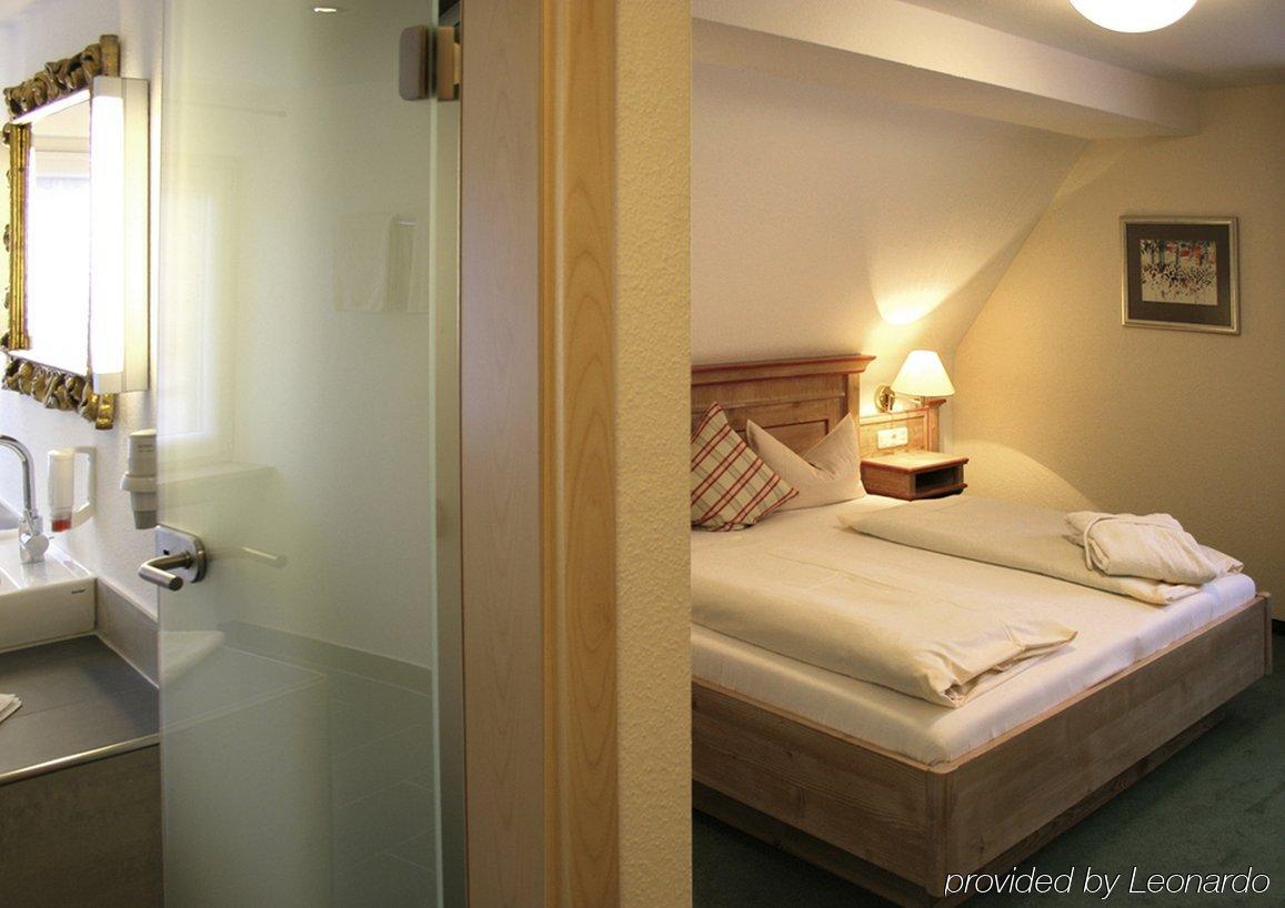Landhotel 3Kronen Adelsdorf 外观 照片